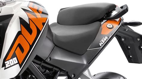 Check out duke 200 images mileage specifications features variants colours at autoportal.com. KTM Duke 200 | Specifications and Features Review - YouTube