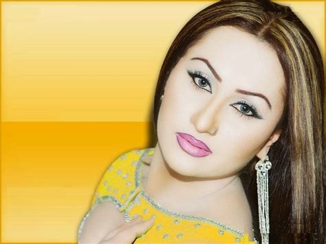 Best of nargis, sajan abbas and gulfaam new pakistani stage drama full comedy funny clip. Pakistani Hot Mujra: Watch Pakistani Girl Nargis Hot Nanga Mujra Song