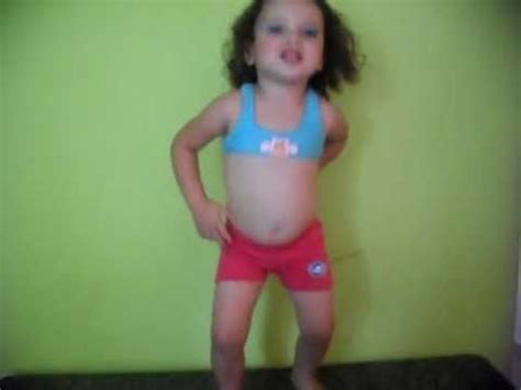Additionally, in an image shown on the updated website for the game. Nina Dancando - Menina de 7 Anos Dançando funk / Marya ...