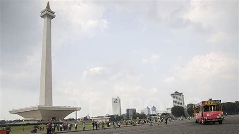 Penetapan libur lebaran ini berdasarkan surat keputusan bersama (skb) menteri agama, menteri ketenagakerjaan, dan menteri pendayagunaan aparatur negara dan reformasi birokrasi ri tanggal 2 november 2018 tentang hari libur nasional dan cuti bersama tahun 2019. Monas Kembali Dibuka, Warga Padati Ikon Jakarta di Libur ...