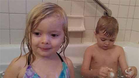 Babies, toddlers and preschoolers may not always be willing (or able) to take a shower. BATHTUB CRAZY FOR KIDS - YouTube