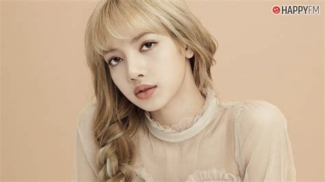 Lisa de blackpink cumple años este miércoles (facebook). 驚くばかり Lisa Blackpink - 我がメガと