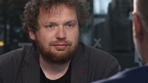 V síti vidělo už přes čtvrt milionu diváků a je nejúspěšnějším českým. V síti: Fotky penisů, nabídka trojky, dívky jako masturbační prostředek, říká o chystaném filmu ...