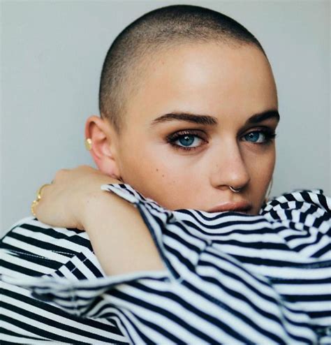 Check spelling or type a new query. Joey King | Buzzed hair women, Short hair styles, Womens ...