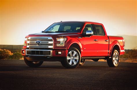 There are three bed lengths: FORD F-150 Super Crew specs & photos - 2014, 2015, 2016 ...