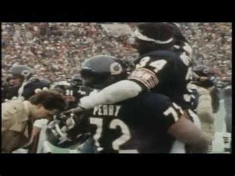 Walter did have many more highlights from '80 in 1977 walter payton set the nfl single game rushing record with 275 yards. Walter Payton highlights... | Walter payton, Best running ...