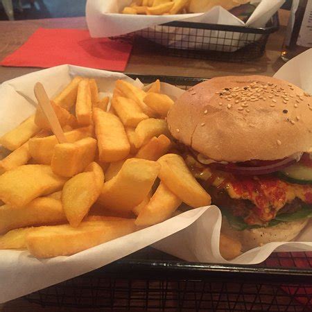 Hotellide hinnad alates usd 38 €. Triple B - Beef Burger Brothers, Stuttgart - Marienstr. 28 ...