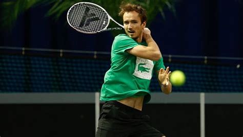 Learn about daniil medvedev (tennis player): Daniil Medvedev - Bio, Net Worth, Wife, Girlfriend ...