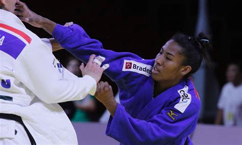 Ketleyn quadros's profession as martial arts and age is 30 years, and birth sign is libra. Ketleyn Quadros mais 3 brasileiros caem no Grand Slam de ...