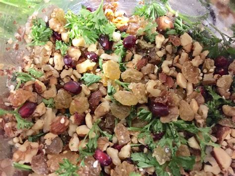 Σήμερα προέχει τόσο η δική μας ασφάλεια, όσο και των συναλλαγών μας. Οχι στον καφέ μετά τα μνημόσυνα, οδηγία από την Ιερά ...