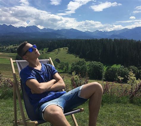 Adam zdrójkowski jest aktorem młodego pokolenia i prezenterem telewizyjnym. Pin by Jagoda #najlepsza on Adam Zdrójkowski jest BOSKI ...