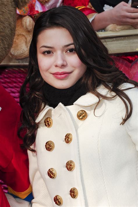 1676 miranda cosgrove pictures from 2008. 82nd Macys Thanksgiving Day Parade (26.11.2008) - Miranda ...