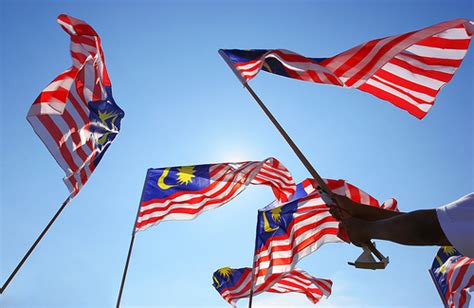 Laman ini mengumpulkan koleksi lagu patriotik malaysia! my amandiri: Saya Anak Malaysia