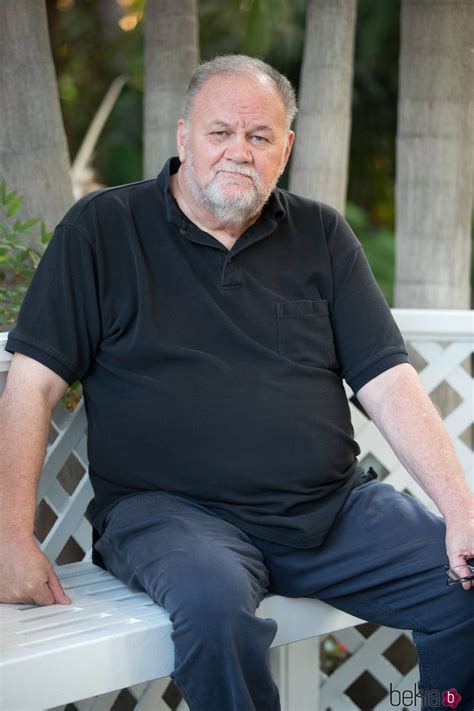 Bringing families together and spreading love through the public. Retrato de Thomas Markle en San Diego, California - Foto en Bekia Actualidad