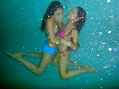 She's also youtube sensation miranda sings, who appeared in ariana grande's 'thank u, next.' colleen ballinger, aka youtube sensation miranda sings, is now a mother! Ariana Grande and Colleen Ballinger - Pool Bikinis Candids ...