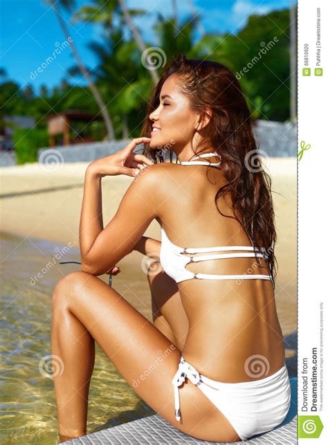 I am so tired of the message that women have to make some kind of effort in order to be socially acceptable. Woman Body Health. Girl In Bikini On Beach. Beauty ...