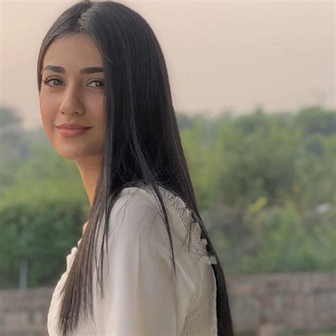 Sarah khan birthday complete video falak shabir celebrating first birthday of sarahkhan. Beautiful Sarah Khan on the Set of her Upcoming Drama ...