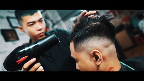 Comb over mid fade barber tutorial. MAC JR BARBER HAIRCUT - COMB OVER x SKIN MID FADE [ Quinn ...