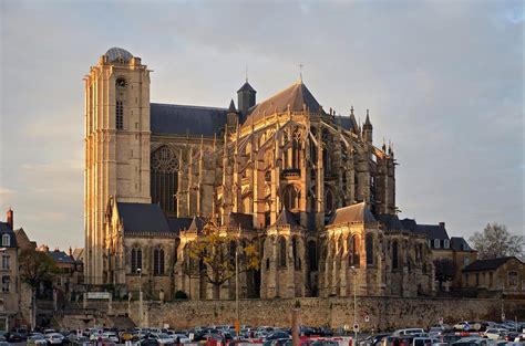 Vous recherchez la carte ou le plan de le mans et de ses environs ? Hotel cathedrale du Mans - Idees sejours avec hebergement ...