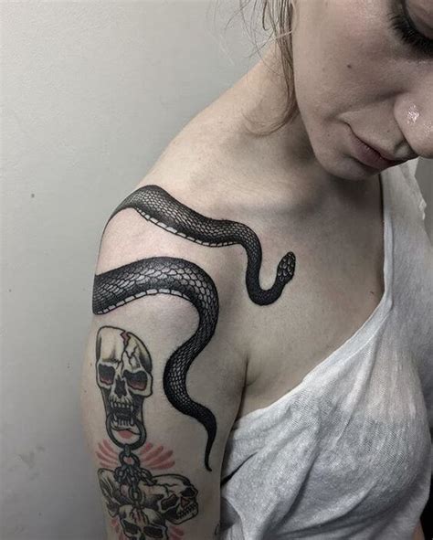 Đạo mộ bút ký (giản thể: 75 Hình xăm rắn đẹp nhất - Ý nghĩa hình xăm con rắn hổ mang