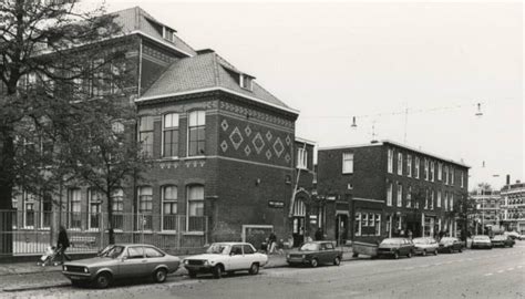 Kies het huisnummer in de wouwermanstraat Wouwermanstraat 7-1, gezien naar de Vaillantlaan- Hoefkade ...