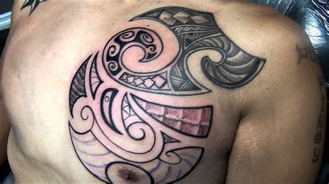 You can add things like a hula skirt, or other things that are associated with the pacific. 52.- polynesian tattoo by marvel xavier tattoos, island ...