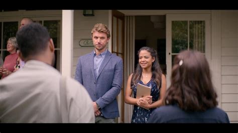 Wanjiru speaks with christina milian about her lead role in resort to love, a romantic comedy directed by steven tsuchida and produced by alicia keys. Apple IPad Tablet Used By Christina Milian In Falling Inn ...