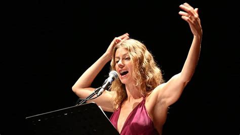 Amanda sandrelli born 31 october 1964 is an italian actress amanda sandrelli amanda sandrelli filmography theatre references born in lausanne she is the d. Amanda Sandrelli Teatro Giordano 28 gennaio 2016