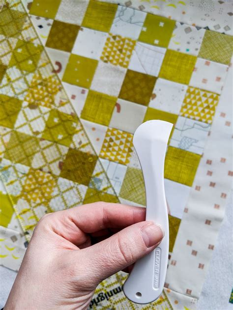Free DIY Quilted Checkerboard Tutorial - Suzy Quilts in 2020 | Diy quilt, Quilt top patterns ...