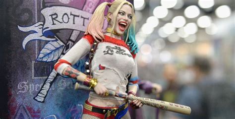 Check out our harley quinn poster selection for the very best in unique or custom, handmade pieces from our wall decor shops. Paling Populer 30 Foto Keren Joker Dan Harley Quinn - Rudi ...