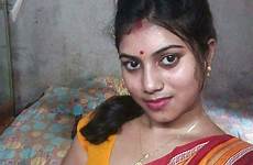 boudi bhabhi saree aunty cleavage bhabi hari
