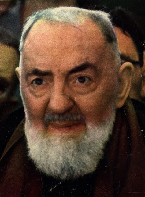 Padre pio led a life devoted to his work on the altar and in the confessional, embracing his role as a spiritual teacher to all. Parole di Padre Pio, per questo giorno - 9 Dicembre 2018 ...