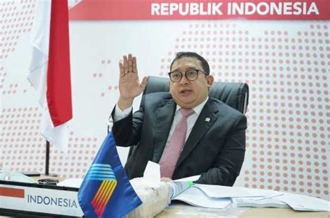 Edisi fadli zon official kali ini kedatangan seorang tokoh. Fadli Zon: Masa Depan Azerbaijan-Armenia Suram - LIPUTAN.CO.ID