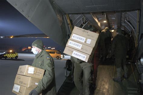 Het overlegcomité van vrijdag wordt allerminst dat van de totale bevrijding zoals eerder werd aangekondigd. Hoe China zijn coronatroef overspeelde - De Standaard