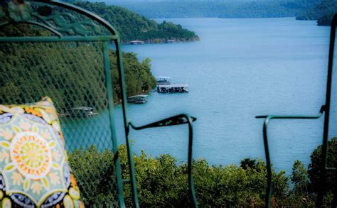 Plus, find the perfect hotel or vacation rental a honeymoon in arkansas also boasts picturesque views of the famous ozark mountains. Beaver Lake Cabins | Eureka Springs Cabins | Beaver Lake ...