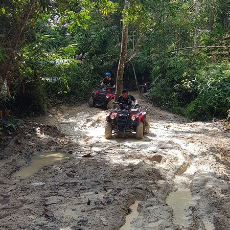 Lopp längs djungelspår och flodbäddar på helt nya. ATV Adventure Park (Kuala Lumpur) - 2019 All You Need to ...