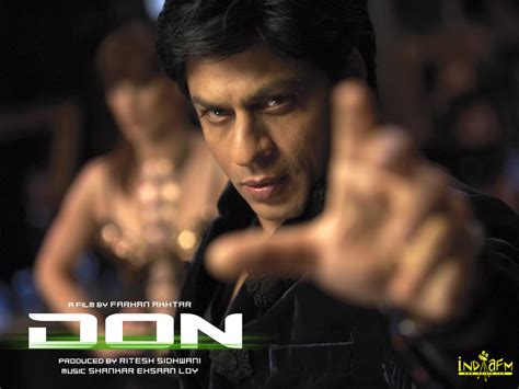 The film was produced by ritesh sidhwani and akhtar's production. Don - The Chase Begins Again 2006 Wallpapers | shahrukh ...