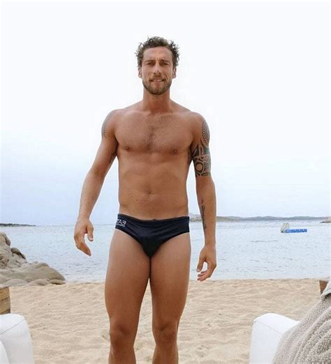 / un lato b da urlo quello che roberta sinopoli mostra sulle spiagge delle maldive mentre si trova in vacanza con il marito claudio marchisio ed i figli. Claudio Marchisio punta una bella bionda - Novella 2000