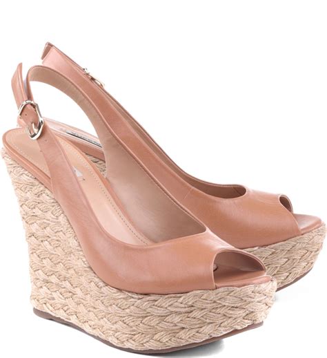 Janete sapatos plataforma is on facebook. Sandália The One Couro Blush | Arezzo (com imagens ...