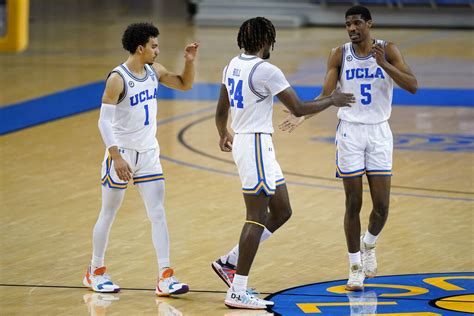 The bruins are back on the hard court together for the first time since march. No. 25 Oregon men's basketball faces challenge of size ...