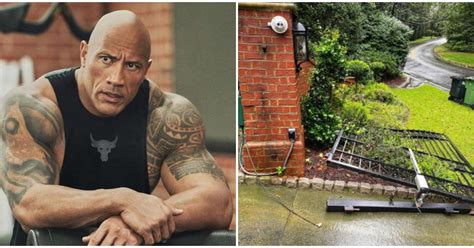 Contextual translation of lapor diri hari pertama kerja into english. (Video) 'The Rock' 'Cabut' Pagar Rumah Elektrik Seorang ...