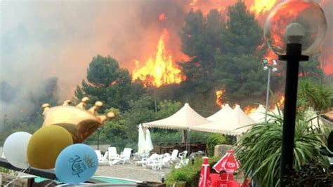 Tutte le notizie e gli aggiornamenti su cantieri, incidenti e code per viaggiare informati. Pescara, incendio nel pomeriggio nella zona di San ...