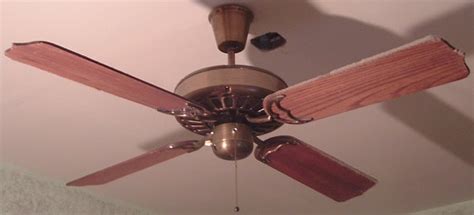 Every house in india has a minimum of crompton is one of the oldest fan manufacturers in india with an excellent reputation for designing some you have some of the oldest brands like usha, crompton, and others. TAT Deluxe Ceiling Fan Model BDF52CB From the Early 1980s