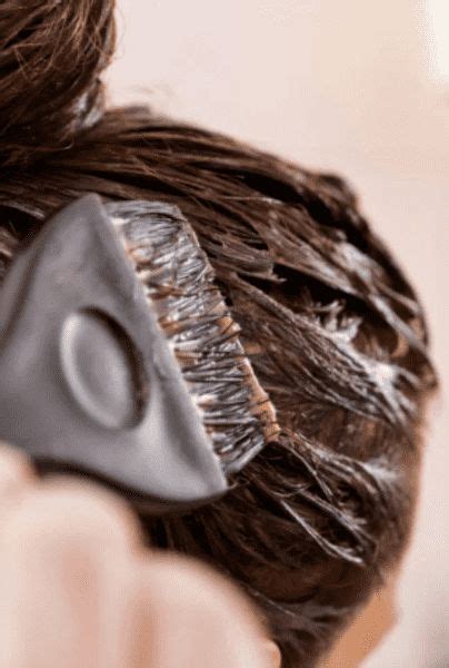 Sin duda debía tratarse de un sueño, una pesadilla en la que había caído sin saber por qué. No más canas: Aprende a teñir tu cabello con canela y ...