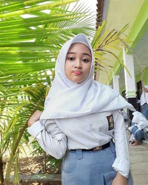 Rayuan gombal ke cewek cantik bikin baper sumpah jomblo bisa gila gombalan maut bikin baper luki ka bakal gombalin cewek. 99+ Foto Siswi SMA Cantik Berjilbab Indonesia Idaman ...