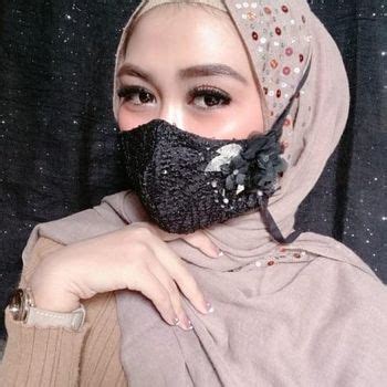 Masjid ditutup masa ppkm, ustadz adi hidayat: 10 Masker Cantik Buat Gaya #OOTD Lebaran di Rumah Aja