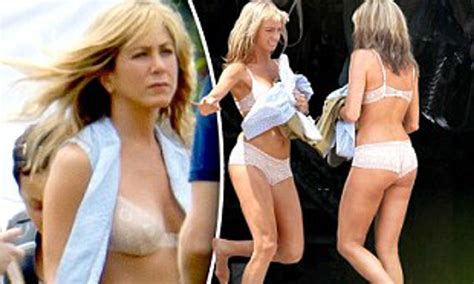 Jen, jenny) was born in sherman oaks, los angeles the actress is engaged to justin theroux, her starsign is aquarius and she is now 52 years of age. Aniston beach jennifer nude walking - Hot porno