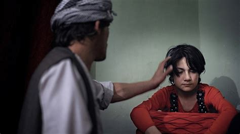 In the custom of 'bacha bazi', which is extremely common, little boys and adolescents would often be forced to dress in feminine attire and made to dance in front of the men before being raped. Bacha bazi, la forma "legal" de prostitución infantil 😟 ...