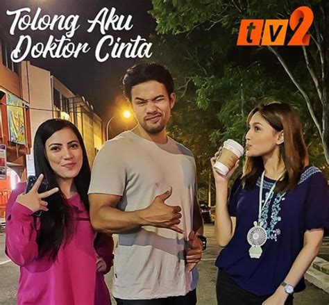 Mengisahkan konflik hana dan anita yang mahu membalas dendam kepada pemilik blog percintaan popular, dr. Sinopsis Drama Tolong Aku Doktor Cinta (TV2) | DaRi HaTi ...