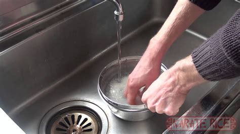 Soak the rinsed rice for 30 minutes. How to Wash Rice - YouTube